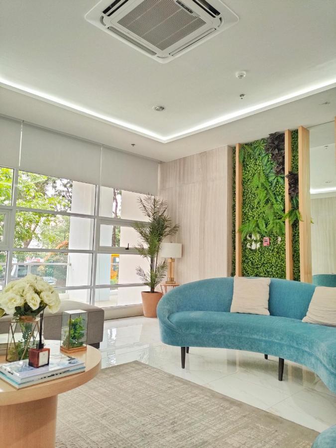 Quince Studio W/ Balcony Orochi Staycation Ph At Loop Tower Cdo Cagayan de Oro Luaran gambar